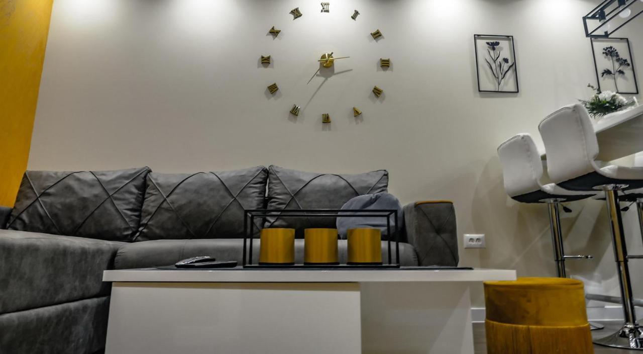 Apartment Delux 14 Subotica Bagian luar foto