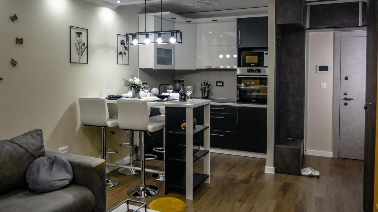 Apartment Delux 14 Subotica Bagian luar foto