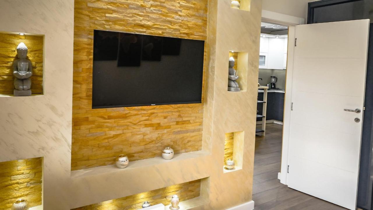 Apartment Delux 14 Subotica Bagian luar foto