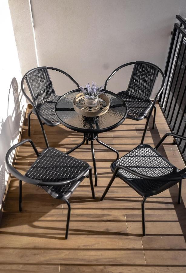Apartment Delux 14 Subotica Bagian luar foto